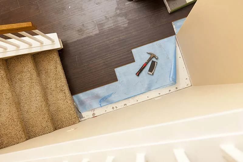 Jak kłaść podkład pod panele – kluczowe kroki i przydatne porady