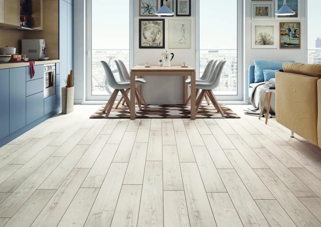 Jak kłaść panele z fugą - skuteczne wskazówki i najczęstsze błędy