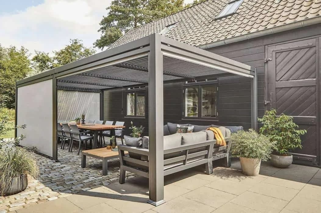 Jak zabudować taras przed wiatrem, aby cieszyć się przyjemnym komfortem