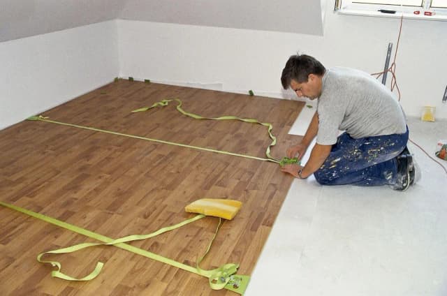 Ile kosztuje remont kawalerki? Zaskakujące wydatki, które musisz znać